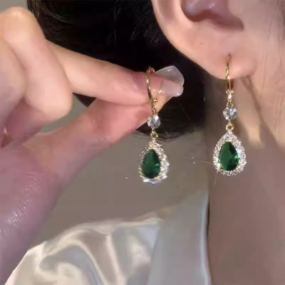 祖母绿水滴水钻耳扣耳饰