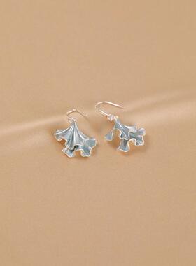 新中式浅蓝色银杏叶耳钉女2025新爆款高级感轻奢耳环独特精致耳饰