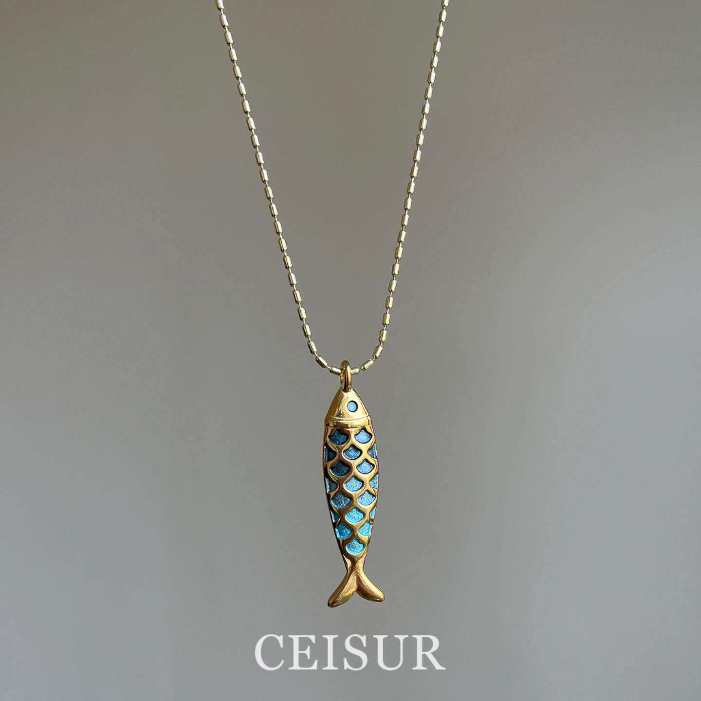 个性滴釉立体小鱼吊坠项链轻奢高级感2026新款爆款小众设计毛衣链