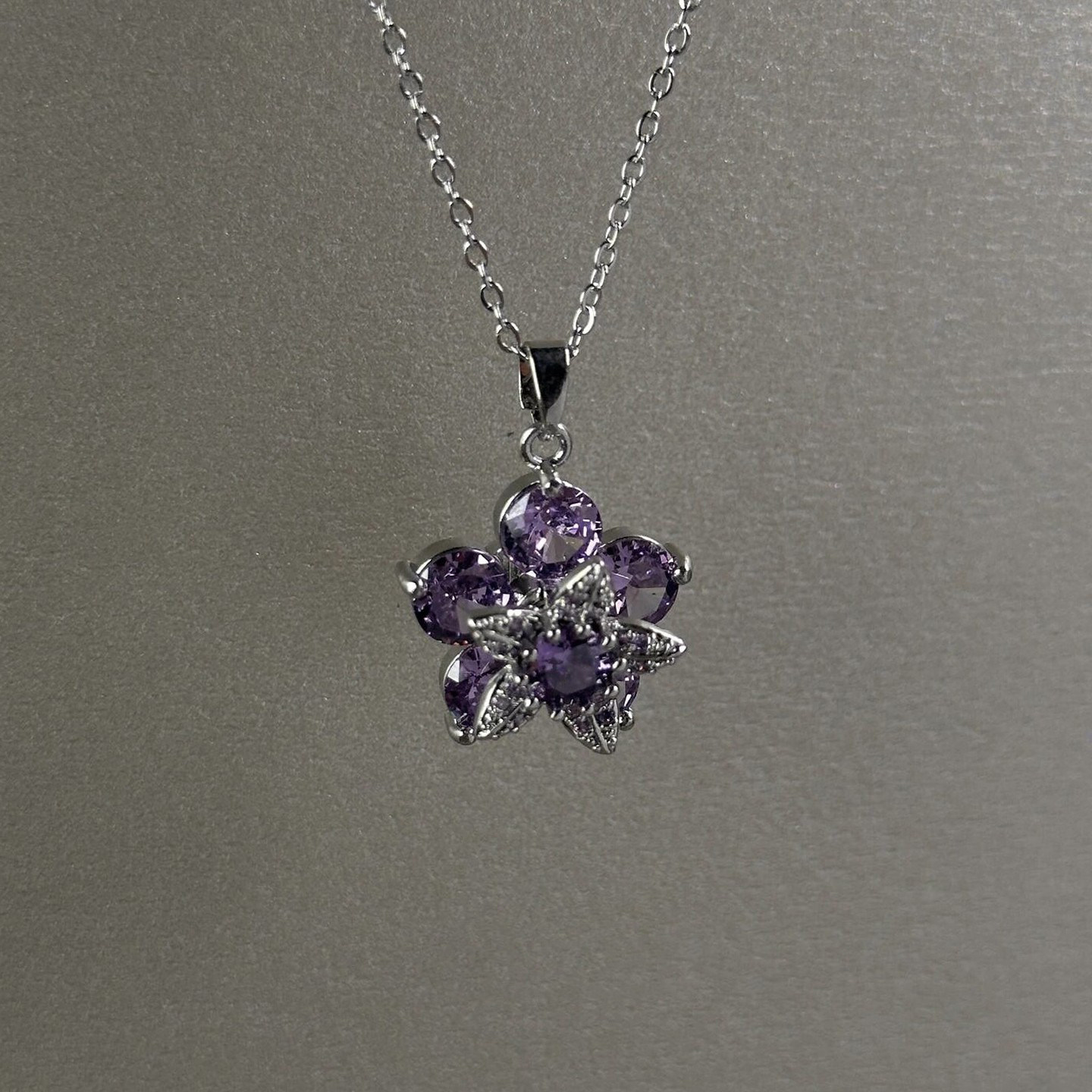 新中式爆闪紫色花朵项链女款2025新款高级感轻奢小众设计锁骨颈链,饰品/流行首饰/时尚饰品新,项链,淘宝优惠券,粉丝福利购,淘宝优惠卷