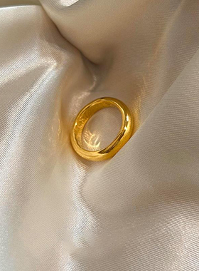 金色亮面素圈戒指绝美设计清冷感