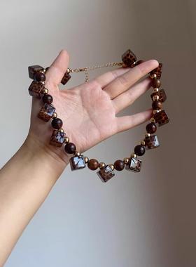 琥珀色豹纹波点方块串珠项链