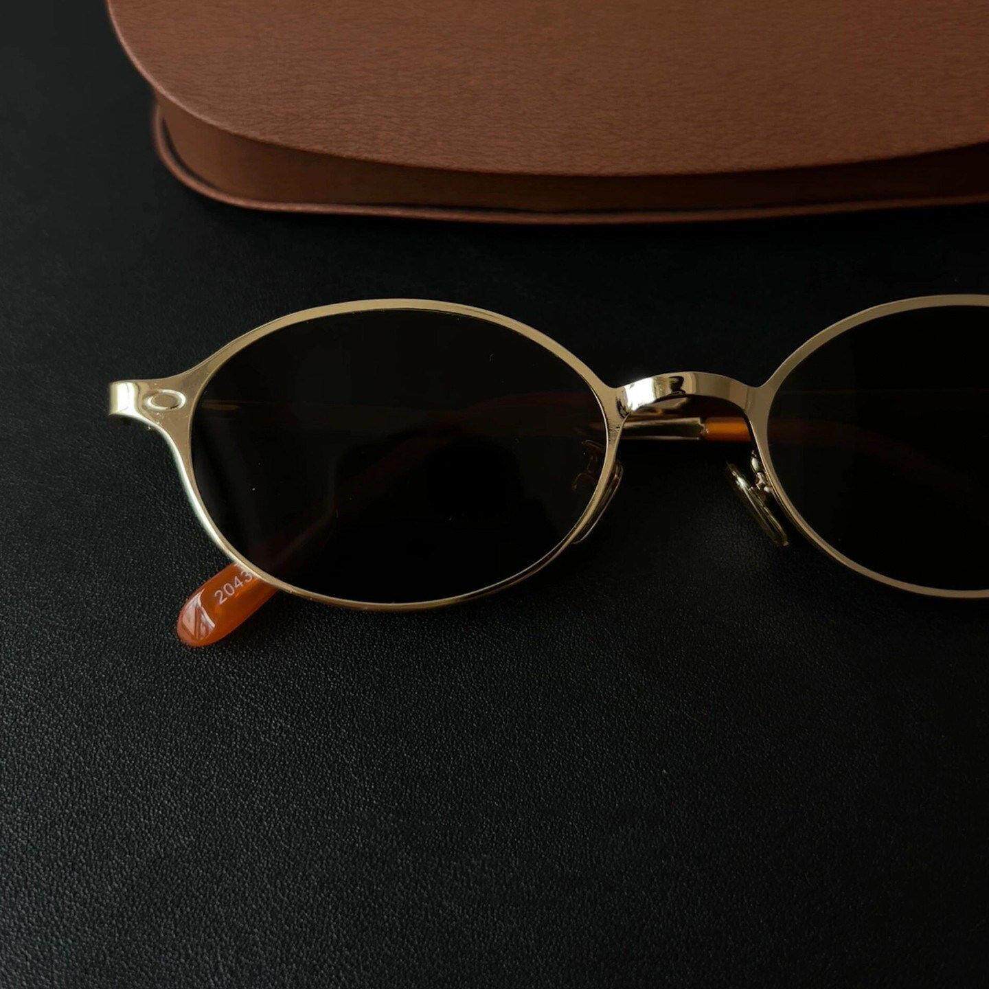 复古老钱风黑茶镜片金丝边椭圆形太阳眼镜美式墨镜显脸小时尚配饰