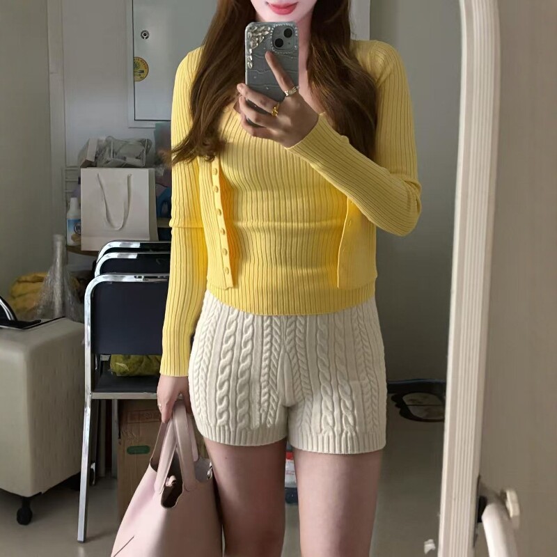 韩系辣妹性感麻花针织短裤女2025秋冬新款紧身显瘦毛线短裤靴裤