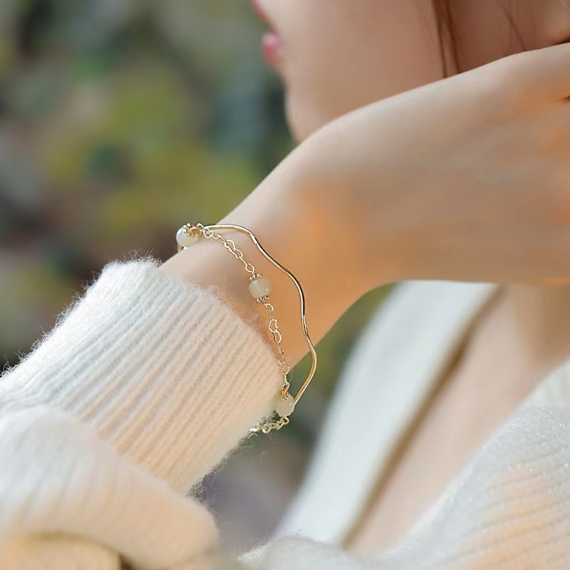 女和田玉小众设计古风手链