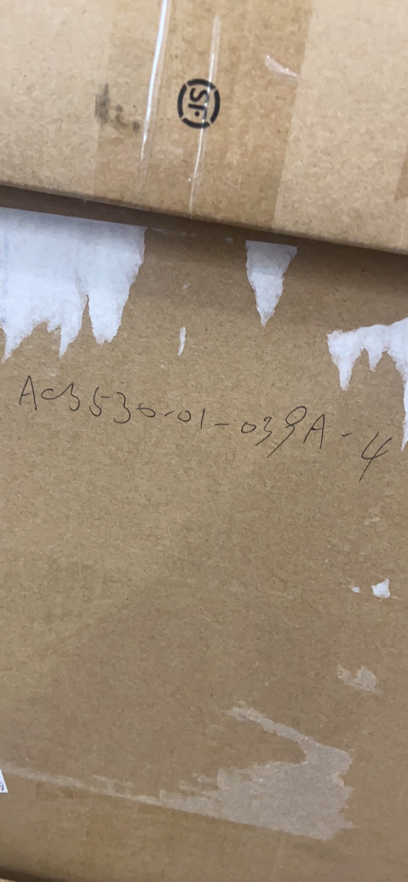 ACS530-01-039A-4 全新原装ABB变频器 箱子没标签 没使用
