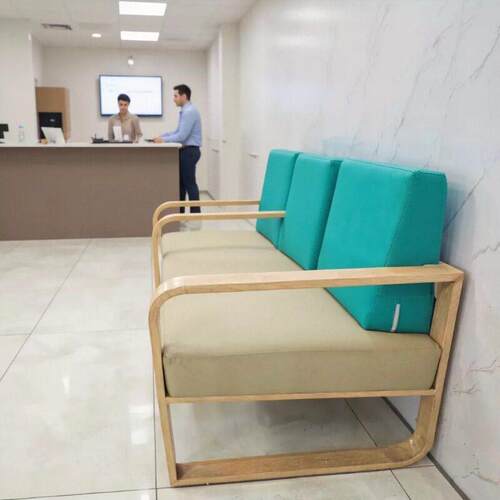 小户型轻奢镀金三人沙发会所休闲洽谈沙发椅等候椅