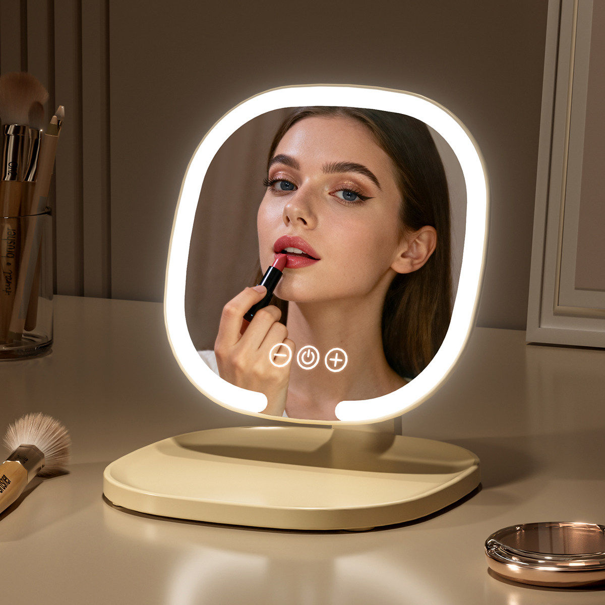 化妆镜带灯led折叠桌面台式网红女补光镜随身旅行充电便携小镜子