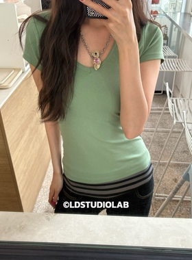 LDSTUDIOLAB “一件过夏天”两色修身正肩V领短袖T恤亲肤内搭上衣