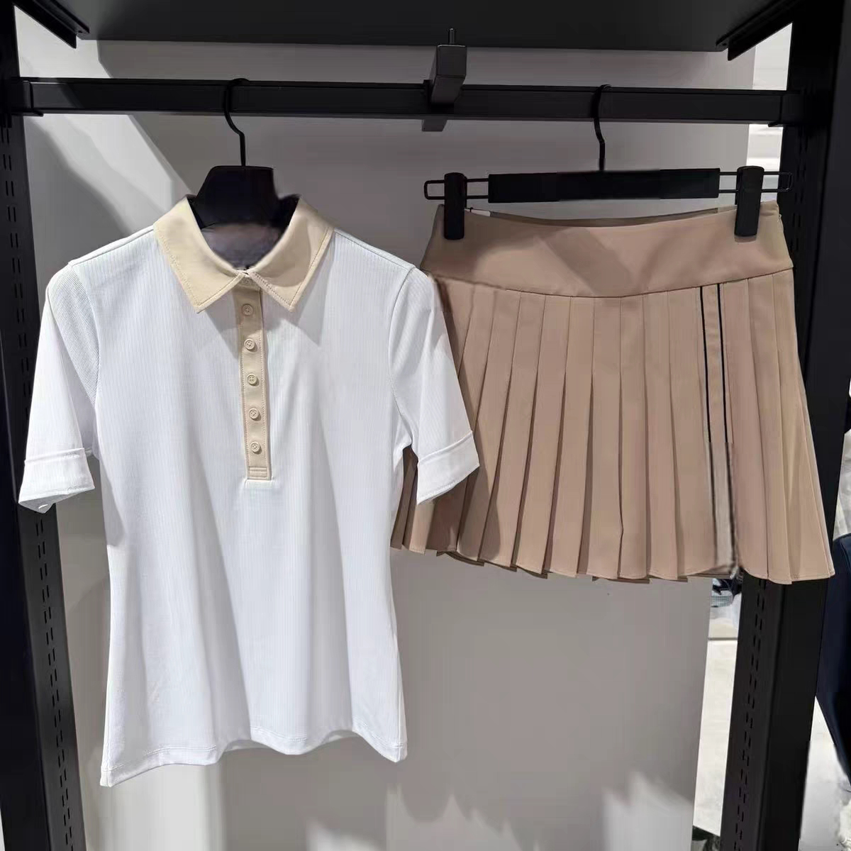 翻领短袖减龄修身显瘦百搭高球服图片
