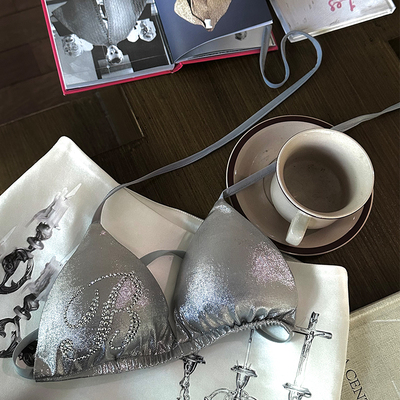 银色闪钻字母比基尼内衣