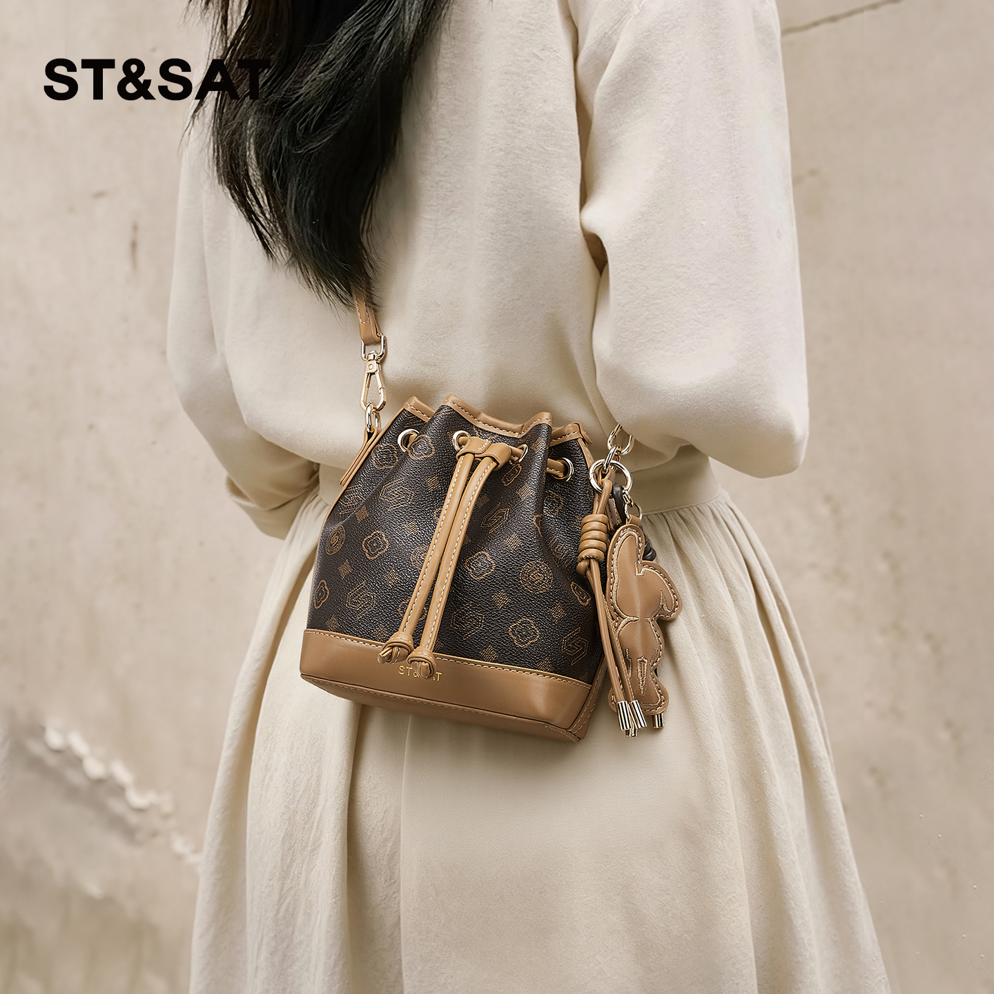 星期六水桶包女通勤复古手提包