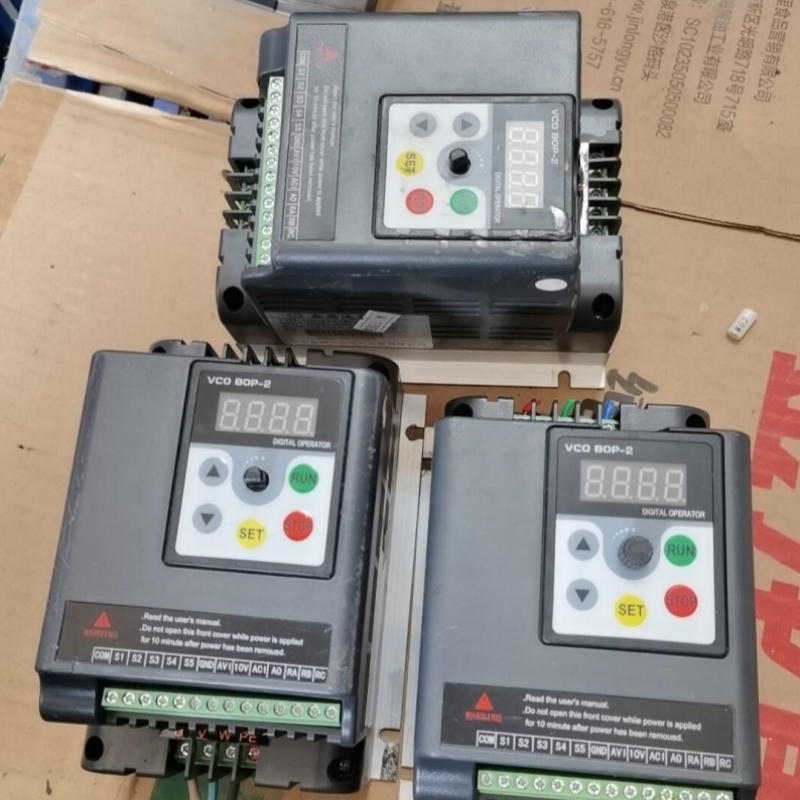 鑫盛达变频器XSD350-0.75G3 0.75kW实物议价商品