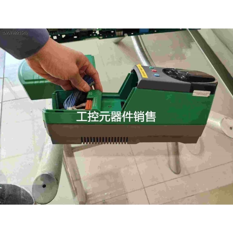 议价议价CT变频器UNI5401配套控制头UNIDRIVE SIZE
