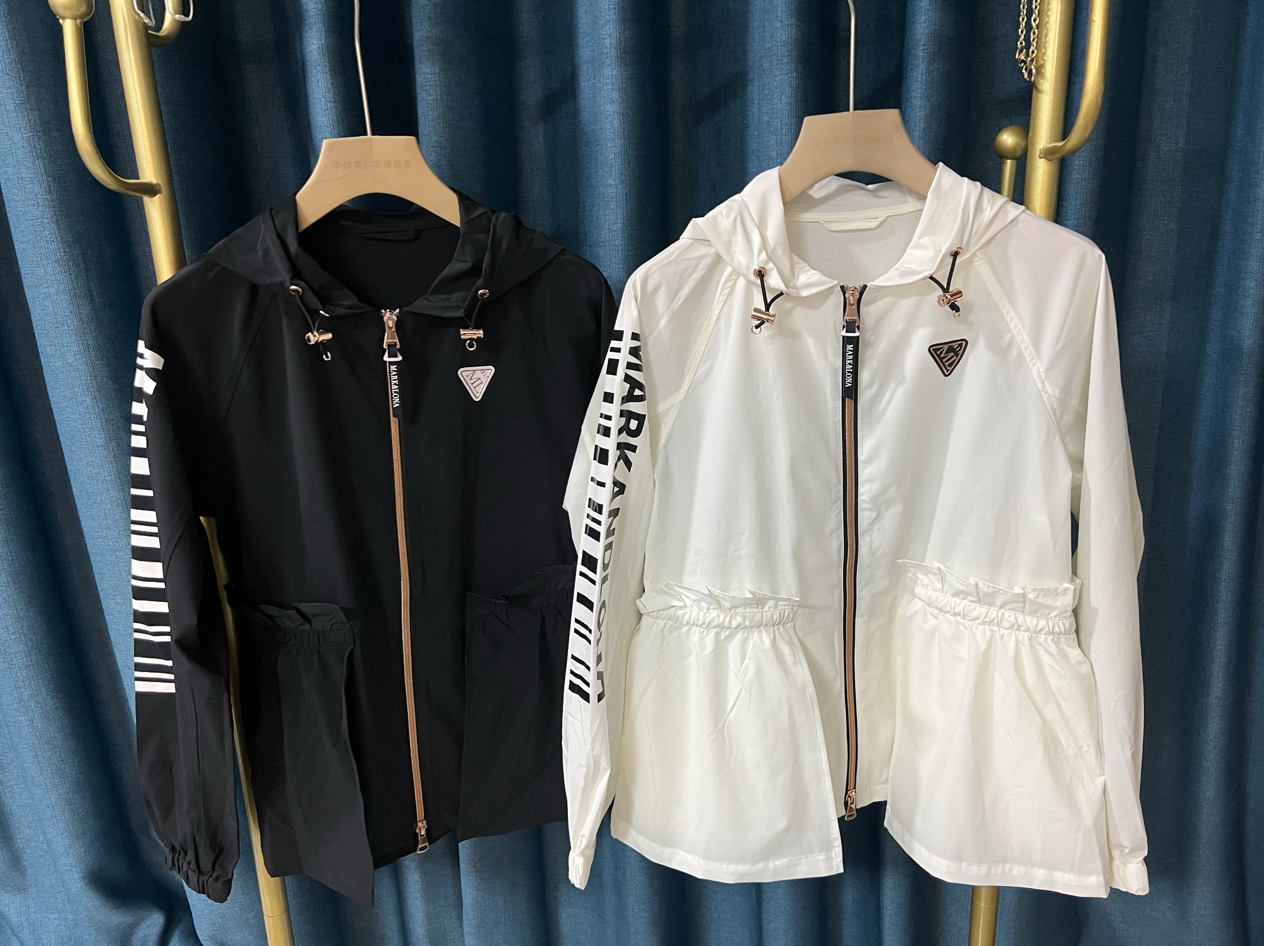 29W29 出口韩国高尔夫球服装24年度新品女士秋冬轻质百搭连帽外套