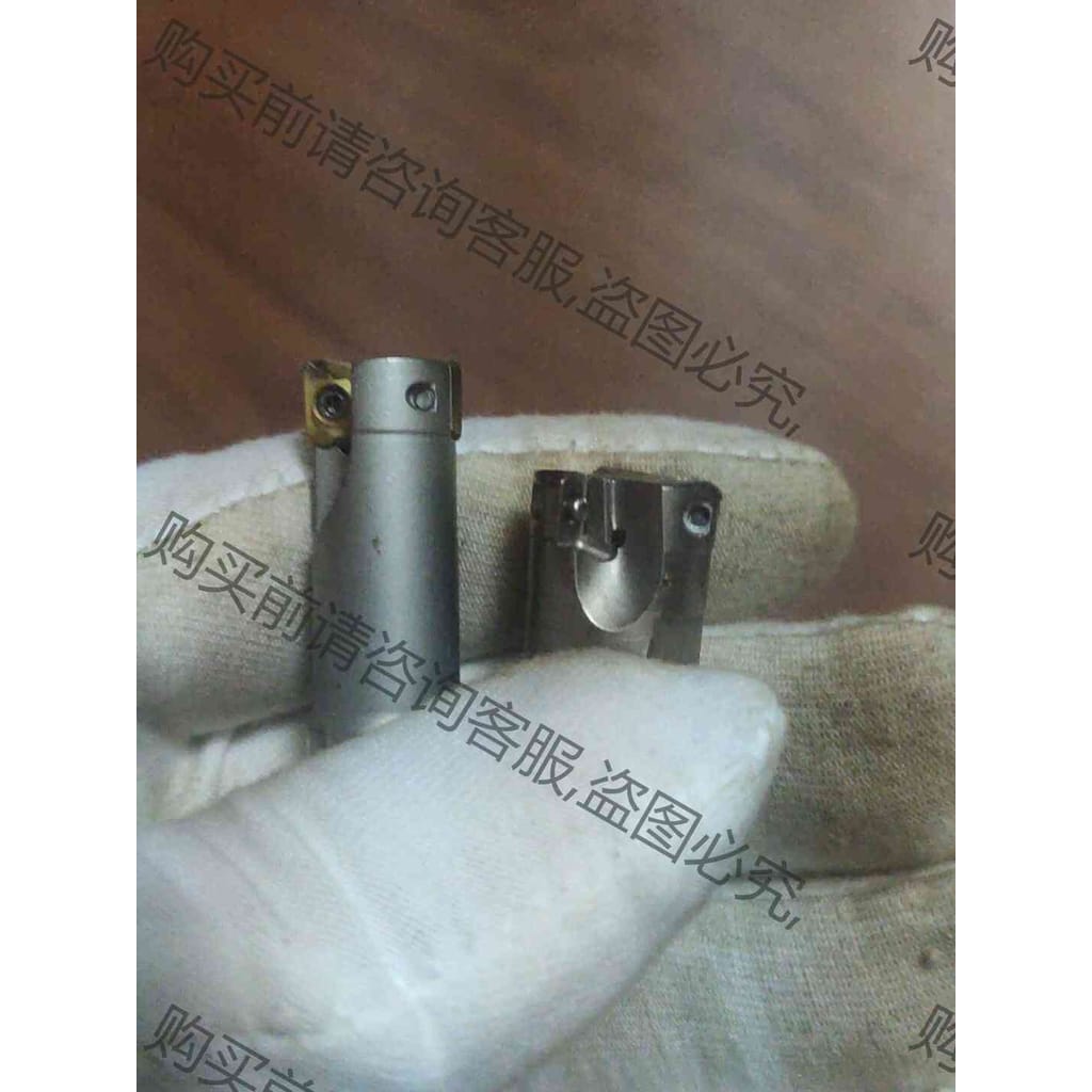 功能正常议价 二手刀杆:装XOMX0602刀片的D16三刃M8锁牙铣刀头和