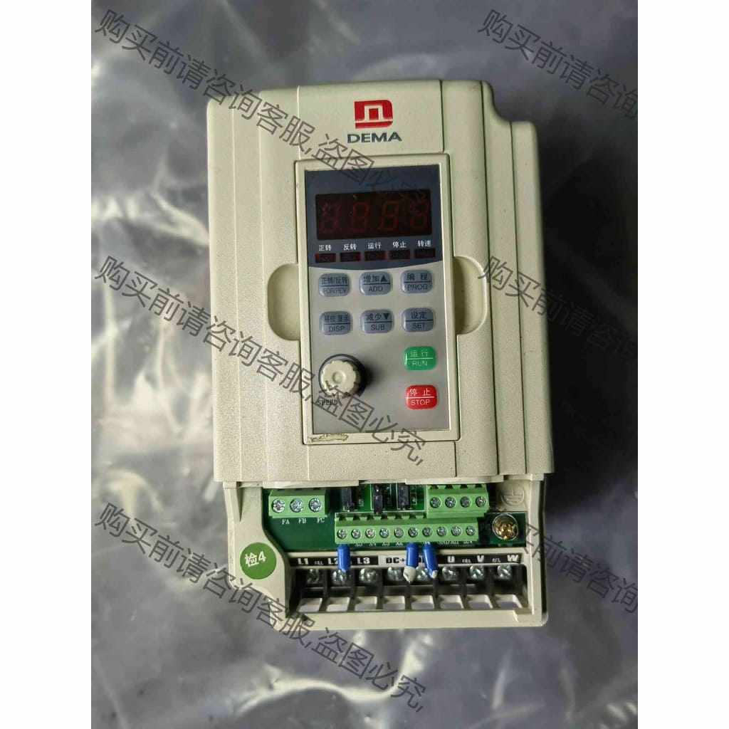 功能正常议价 拆机漂亮1.5千瓦DEMA德玛变频器：D5M-1.5T4-1