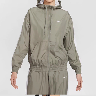 耐克Nike 女子防风内衬刺绣收口梭织连帽防晒连帽外套 FV6299-320