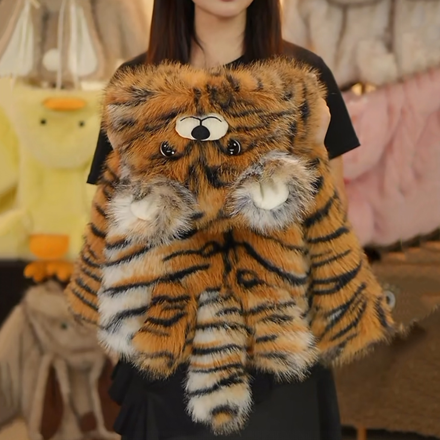 儿童加绒毛毛衣2025新款冬装男童小老虎皮草女童冬季可爱加厚外套