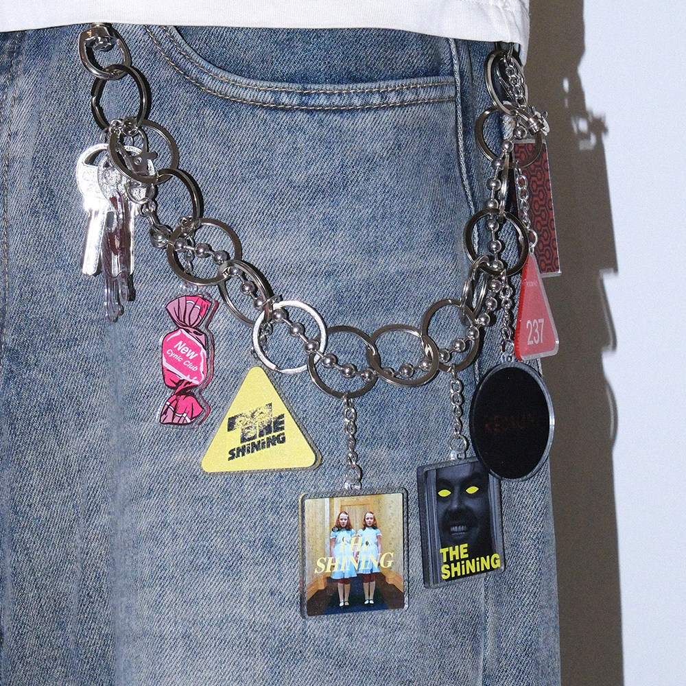 恐怖电影闪灵海报亚克力牌腰间挂饰ins风小众设计感百搭配饰裤链
