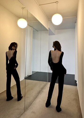 ISGRX 与世无争设计感小众欧美气质舞蹈服漏背性感御姐打底针织