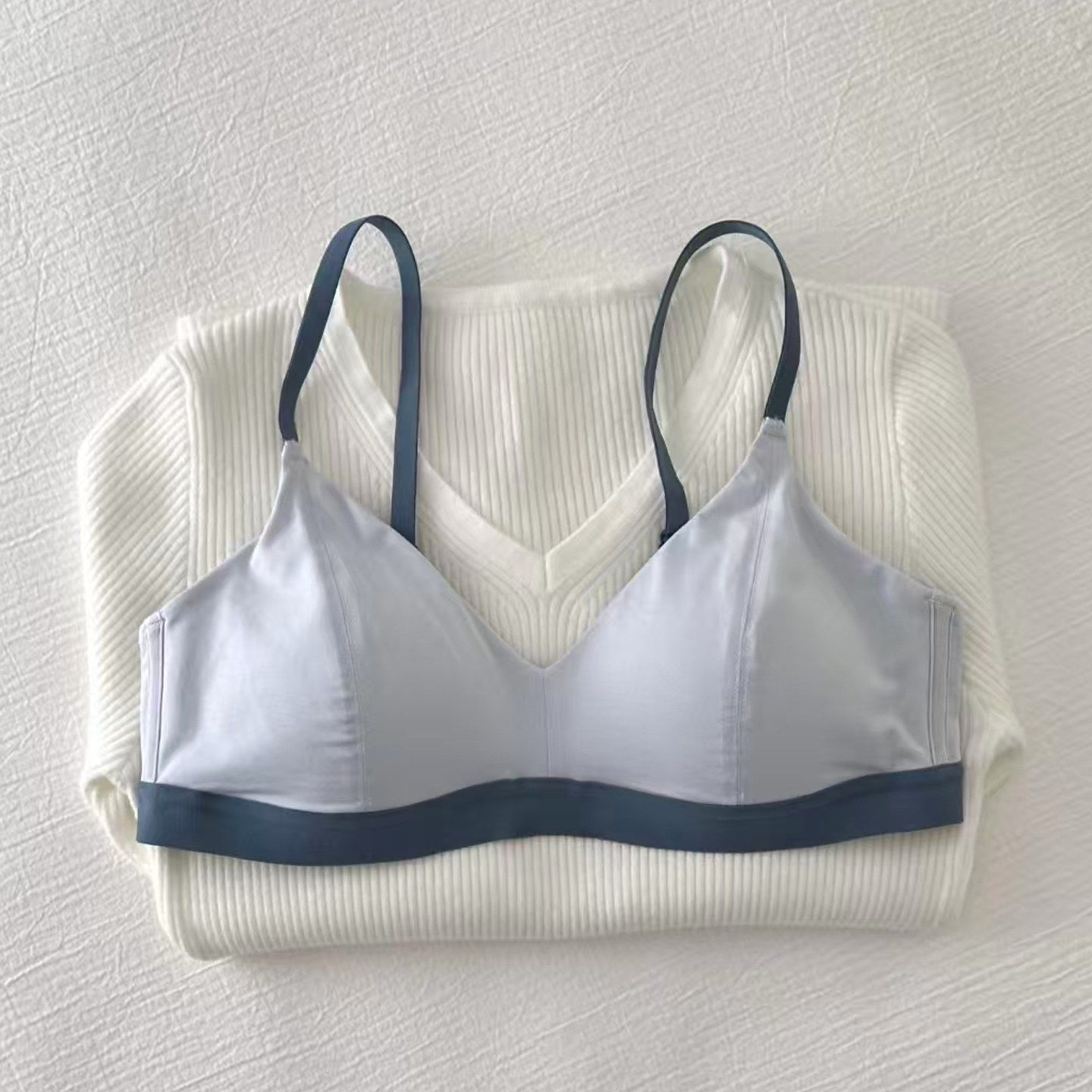 内衣女薄款小胸法式Bralette三角杯莫代尔舒适无钢圈撞色肩带文胸