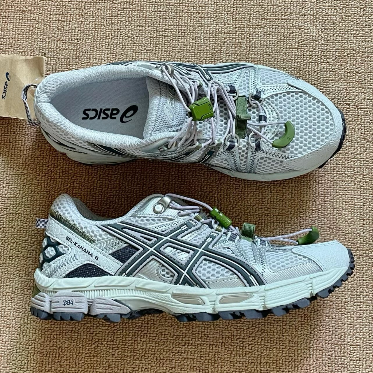 Asics Gel-Kahana 8 防滑耐磨透气 低帮 跑步鞋灰色1011B828-021