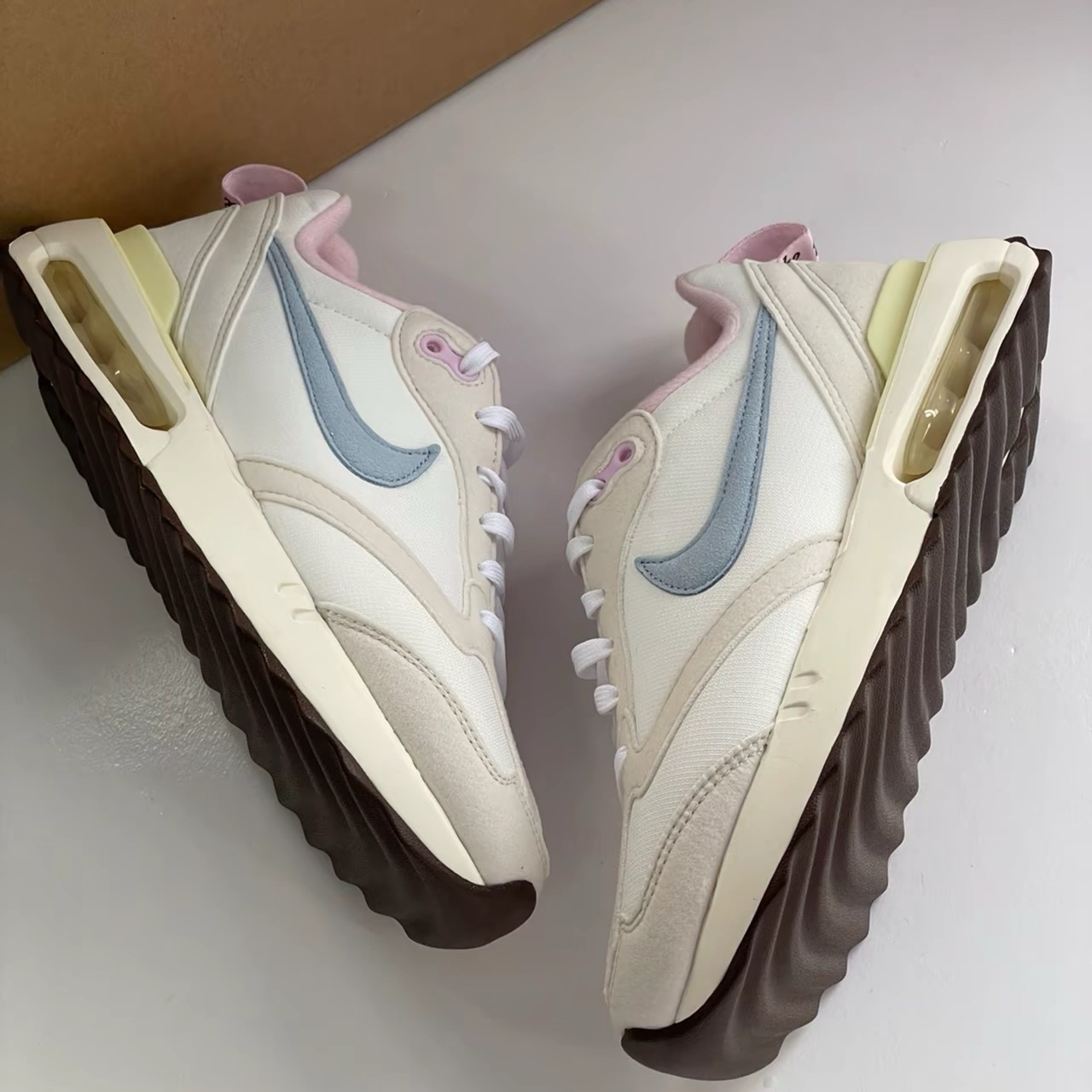 Nike Air Max DAWN女子运动鞋春季新款老爹鞋气垫鞋FN3445-141
