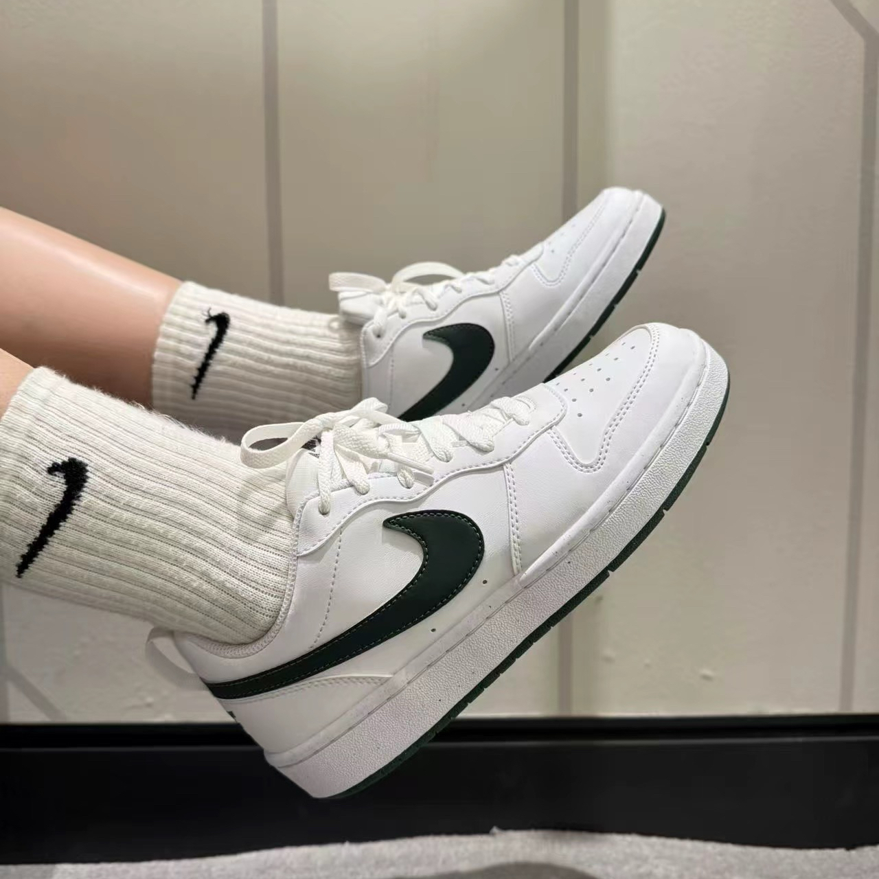 Nike Court Borough Low 2皮革舒适百搭低帮儿童板鞋DV5456-122