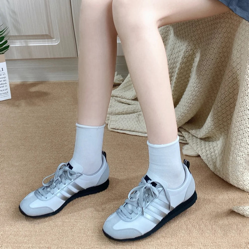 adidas VS JOG 2.0 舒适 低帮 生活休闲鞋 男女同款 灰色JR4653