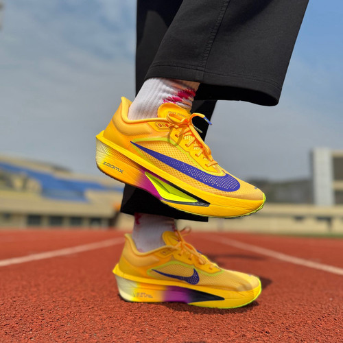 Nike Zoom Fly 6 经典舒适回弹跑步鞋 男款 柠檬黄FN8454-800