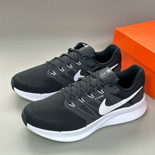 Nike Run Swift 3男子公路专业跑步鞋春季透气缓震DR2695-002