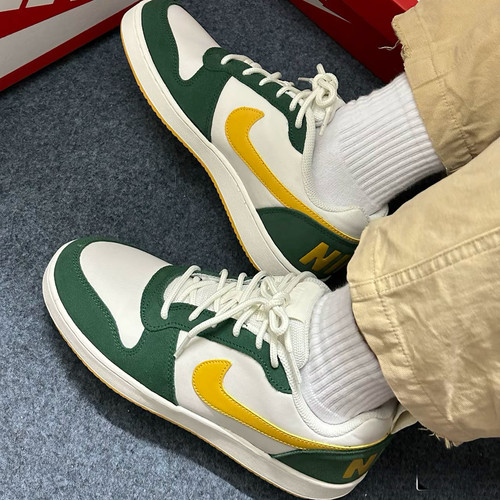 Nike Court Borough Low Prem 百搭 防滑耐磨低帮 板鞋844881-100