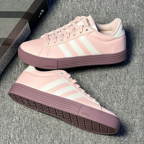adidas Daily 4.0 合成革 舒适百搭低帮板鞋男女同款粉色KH8003鞋