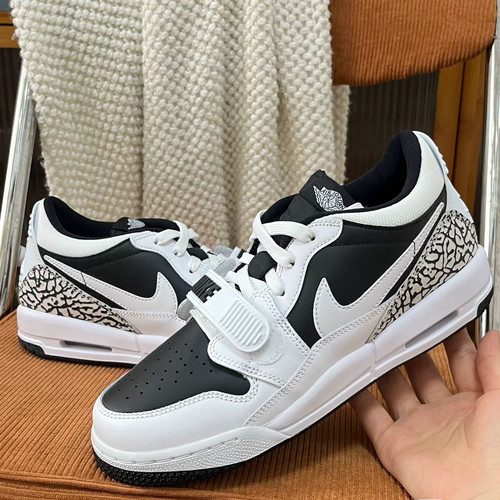 Jordan Legacy 312 LOW 舒适柔软 低帮篮球鞋 白黑色 CD9054-111