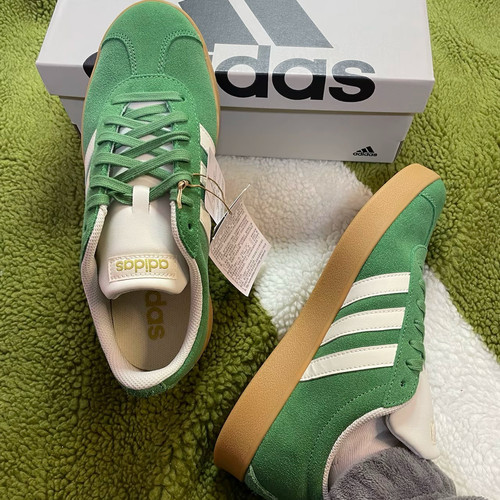 adidas Vl Court Classic 减震耐磨防滑 低帮 板鞋男女同款JH5077
