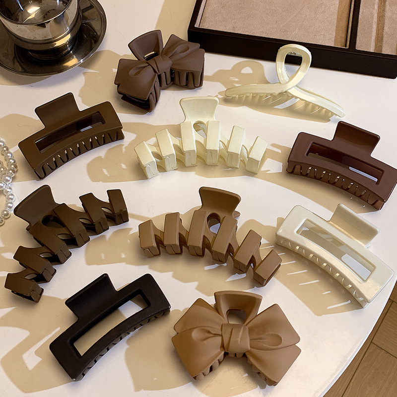 鲨鱼夹气质盘发抓夹2025年新款网红夹子头饰复古简约发夹女后脑勺