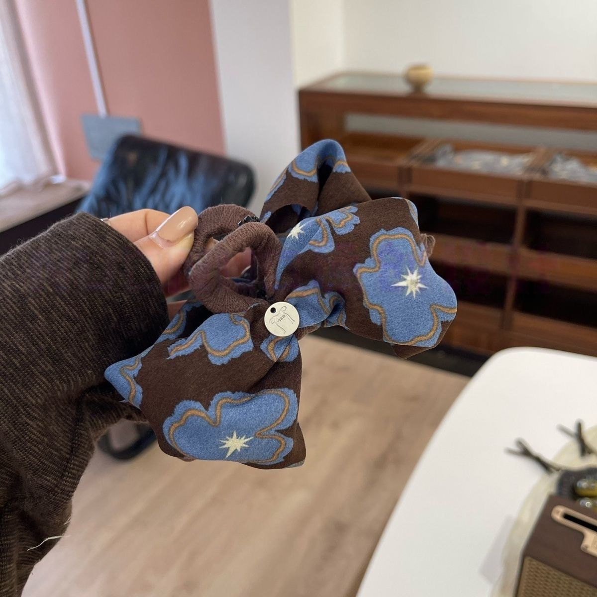 2025新款蓝色复古花朵撞色印花面料低马尾发绳显发量大肠发圈