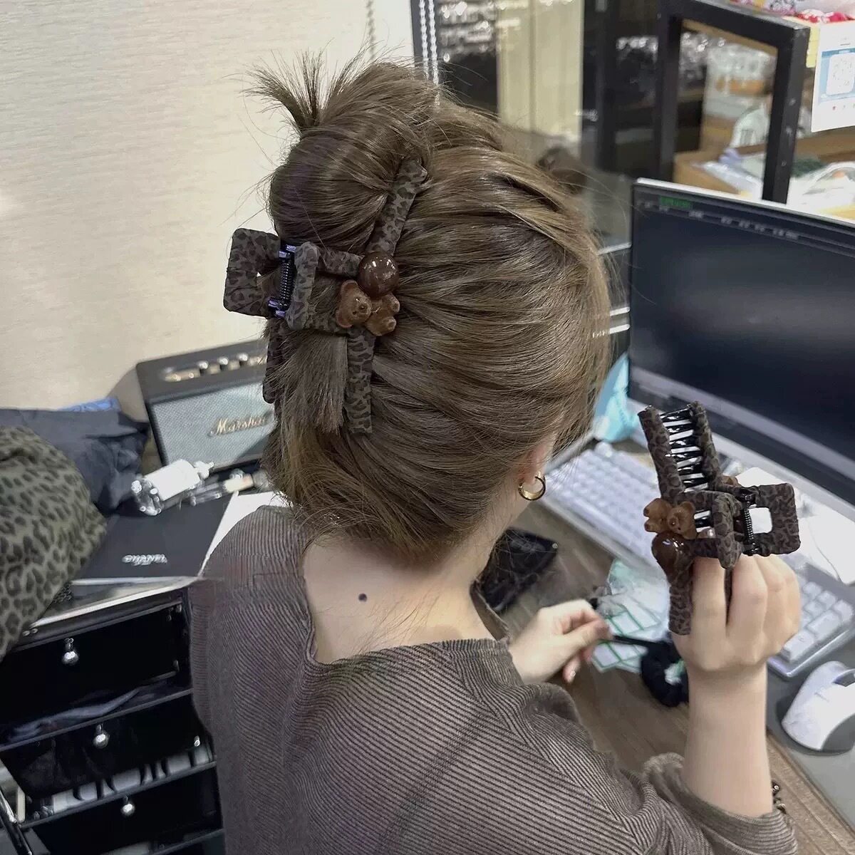 TKTK跨境韩式小熊豹纹缠绕抓夹复古鲨鱼夹发夹女士后脑勺盘发夹发