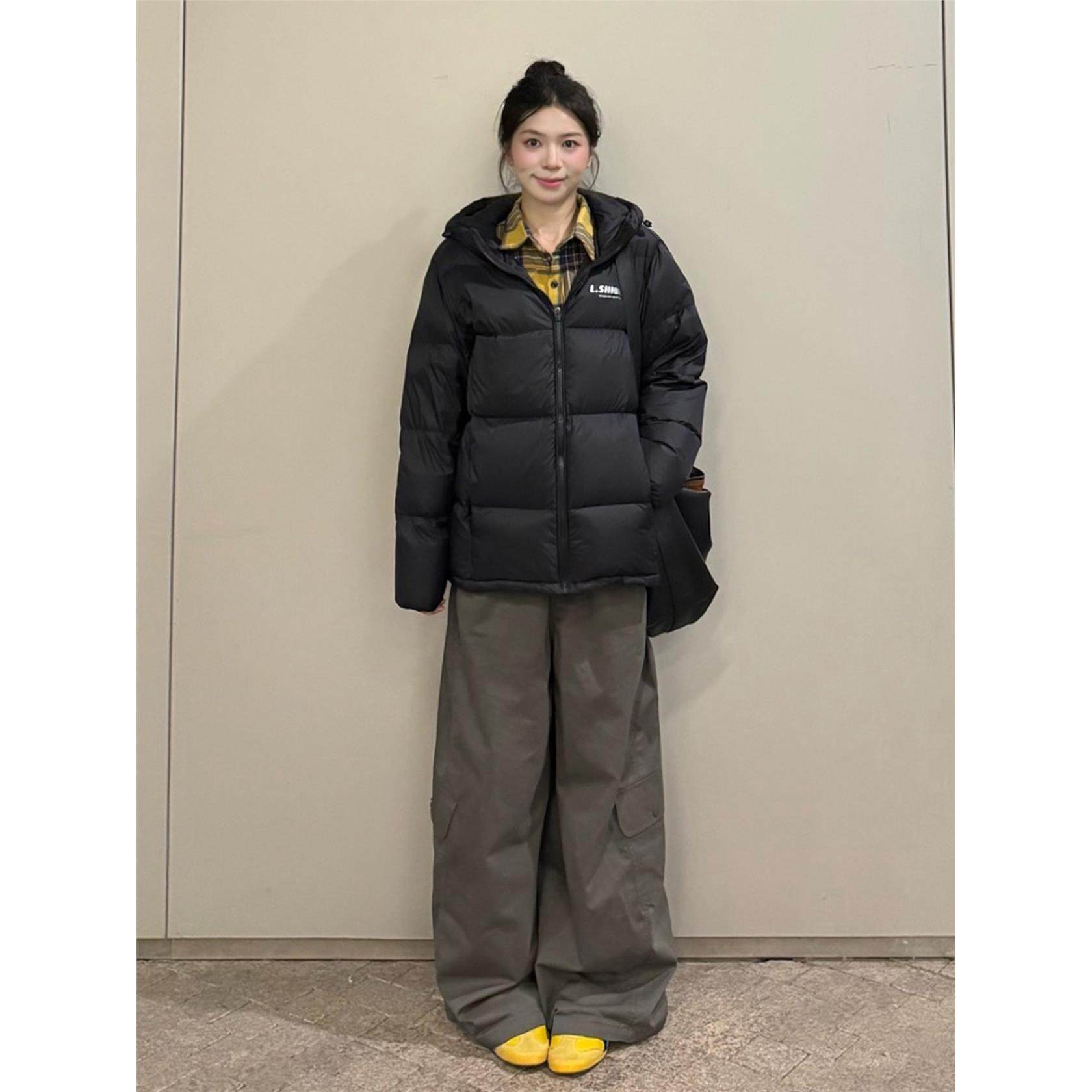 黑色加厚羽绒棉服女冬季2025新款短款面包服保暖连帽棉衣外套棉袄