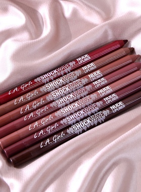 保税L.A. LA GIRL Shockwave Nude洛杉矶女孩裸色唇线笔需削尖