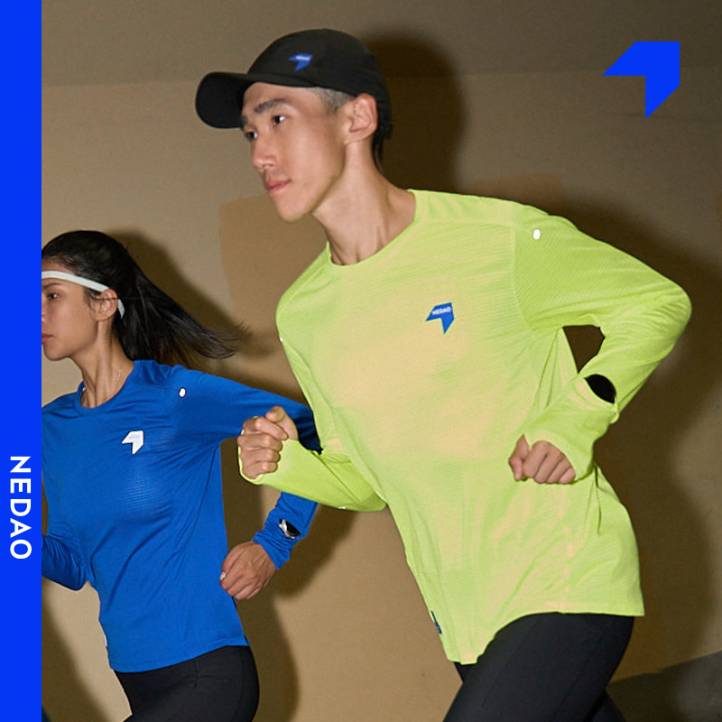 动能粒圆领长袖男保暖吸湿