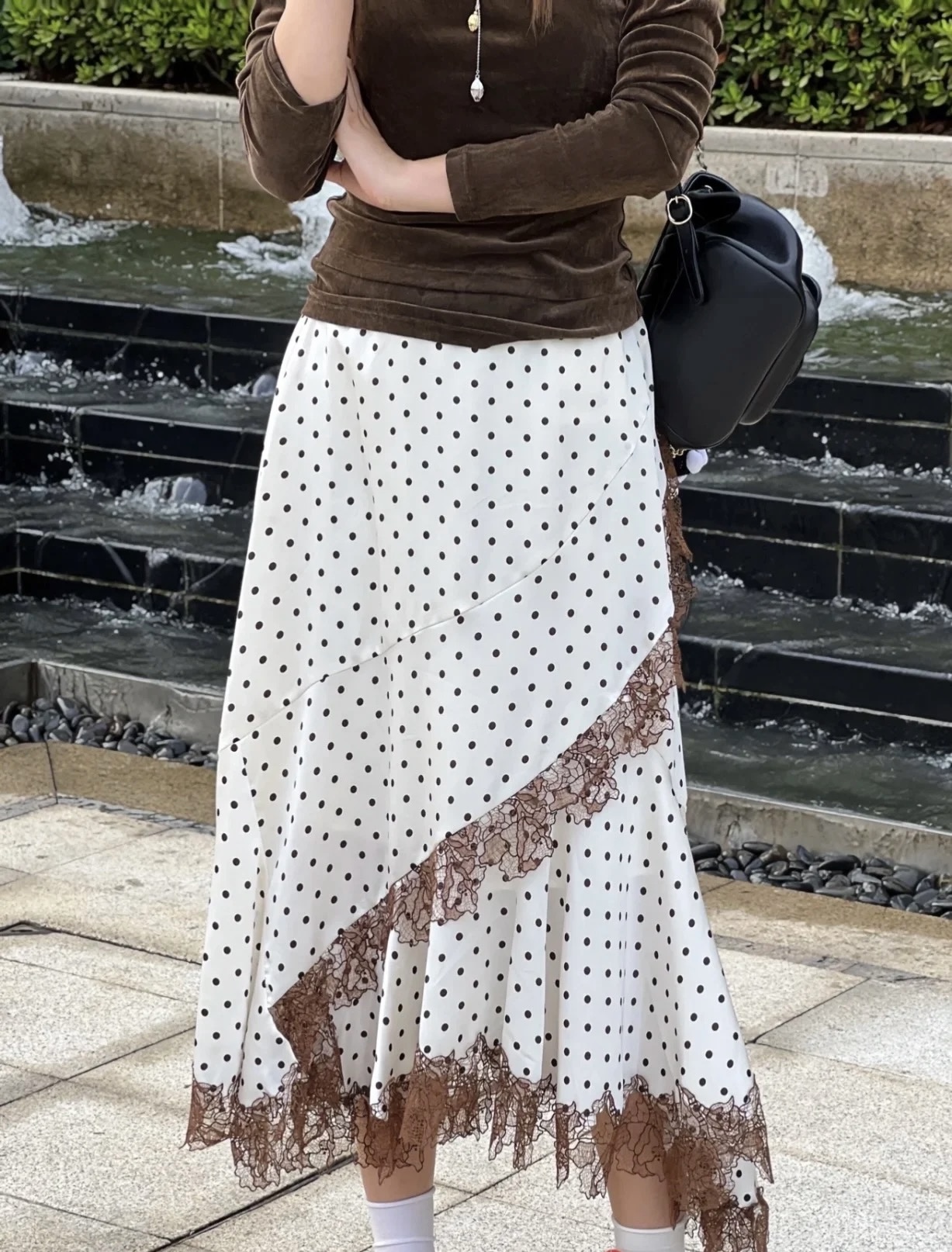 新品现货设计师品牌2024早秋不对称蕾丝波点半身裙长款设计感裙子