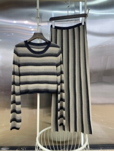 100%羊毛专柜版 条纹高级感气质通勤南油 本高定金线针织半裙套装