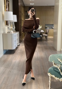 茶里茶气美拉德穿搭深圳南油女装 清货 羊毛针织连衣裙韩系新款