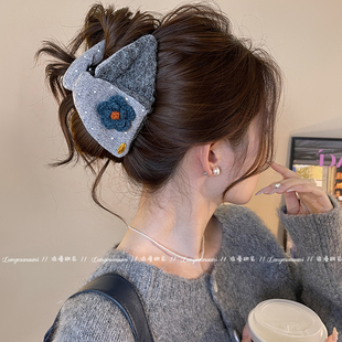 韩系花朵波点三角抓夹女高级感鲨鱼夹2026新款发量多发夹冬日发饰