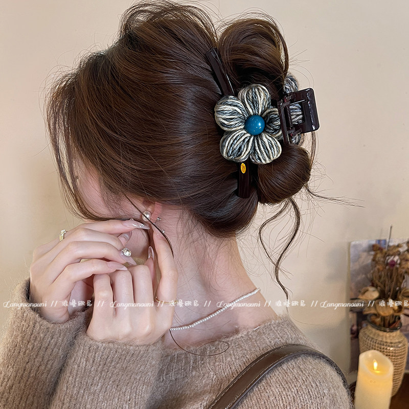 秋冬花朵毛线抓夹女高级感鲨鱼夹后脑勺发夹2026新款气质百搭发饰,饰品/流行首饰/时尚饰品新,发饰,淘宝优惠券,粉丝福利购,淘宝优惠卷