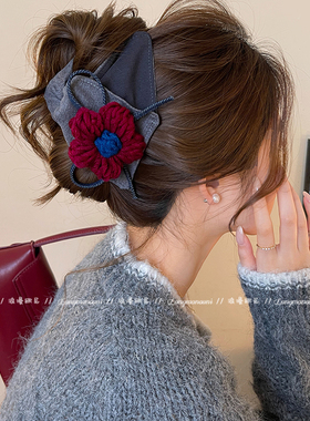 红色花朵蝴蝶结抓夹时髦三角鲨鱼夹2025新款高级感发夹发量多发饰