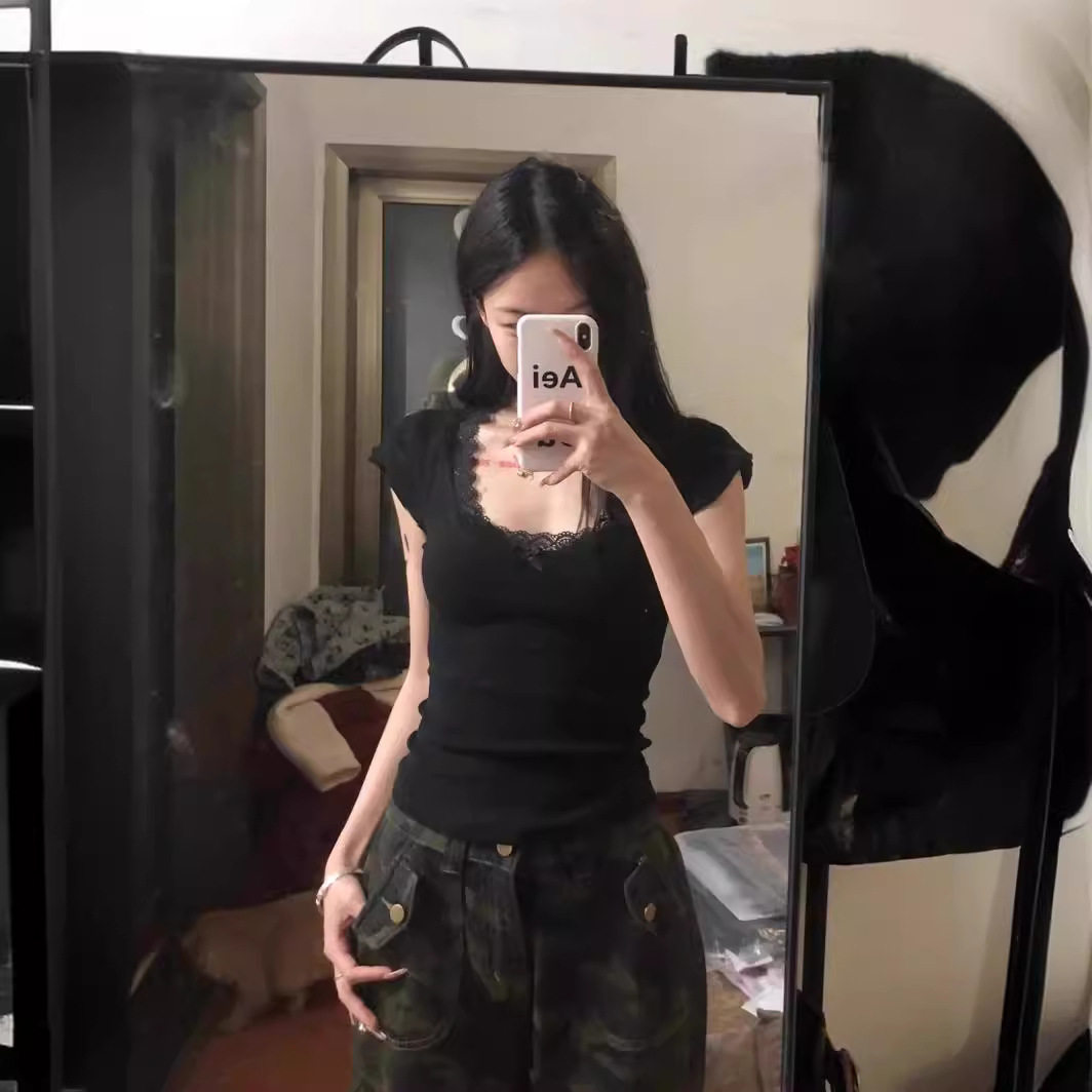 纯欲蕾丝花边锁骨方领短