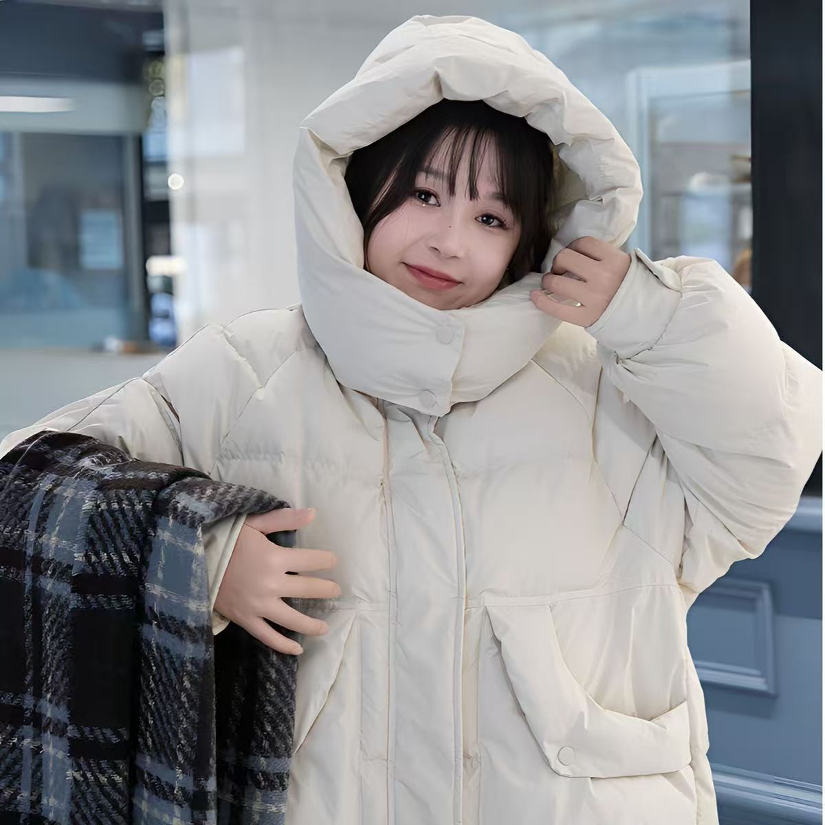 90白鸭绒外套女新款冬2025